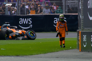 Photo Piastri explique son accident avant le départ et présente ses excuses aux fans