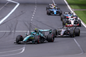 Photo 10e après le départ, Alonso se sent supérieur aux autres sur l'instinct