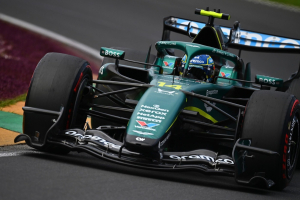 Photo Alonso n'a pas ressenti de progrès sur les vibrations de l'Aston Martin