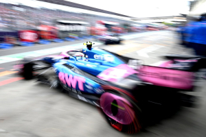 Photo C'est finalement Mercedes qui cherche à racheter les parts d'Alpine !