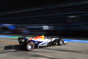 Photo Racing Bulls s'inquiétait du moteur Red Bull Ford, mais Lawson le trouve 'exceptionnel'