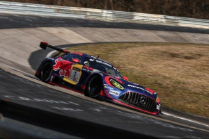 Photo Verstappen en démonstration au Nürburgring, vainqueur avec une minute d'avance