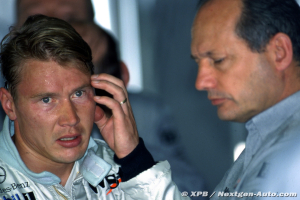 Photo Coulthard révèle pourquoi Dennis lui préférait Häkkinen chez McLaren F1