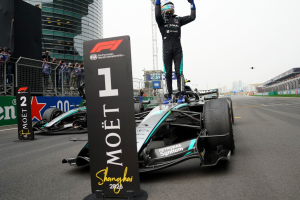 Photo Antonelli fait vibrer l'Italie : Fisichella savoure et y croit