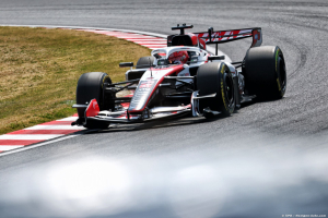 Photo Ocon est déçu car Haas F1 'n'aurait pas pu aller' en Q3 à Suzuka