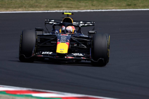 Photo Isack Hadjar satisfait… mais frustré : une belle perf’ face à Verstappen sans combler l’écart