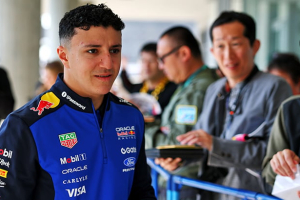 Photo Hadjar pilotera la Red Bull au Grand Prix de France Historique