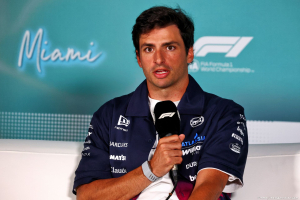Photo Très critique sur le règlement F1, Sainz change de ton