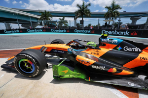 Photo Lando Norris et McLaren frappent fort à Miami et devancent Mercedes en qualifications sprint