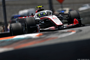 Photo Une 'journée difficile' pour Haas F1 avec une monoplace 'imprévisible'