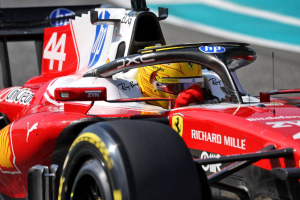 Photo Lewis Hamilton déçu après la dégringolade de Ferrari en qualifications Sprint à Miami