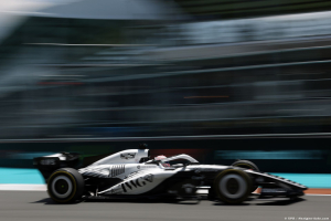 Photo Perez vise quatre années supplémentaires en Formule 1