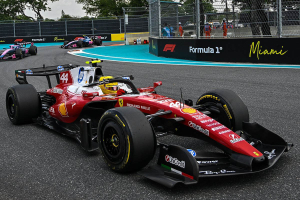 Photo Hamilton veut 'changer beaucoup de choses' pour la suite du week-end