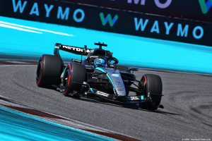 Photo En difficulté à Miami, Russell admet ses limites sur les pistes à faible adhérence