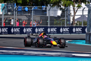 Photo Verstappen renaît à Miami : 'je ne suis plus un passager'