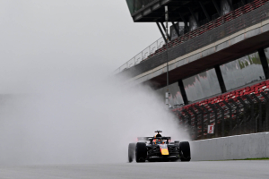 Photo Dernières prévisions : la F1 joue contre les orages, un pari gagnant pour l'instant !