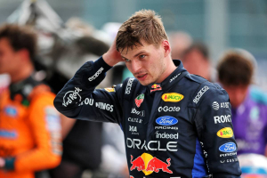 Photo Max Verstappen en mode survie à Miami : tête-à-queue, blagues… et grosse remontée