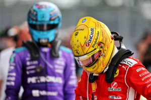 Photo Lewis Hamilton furieux à Miami : un geste capté hors caméra après l’accrochage