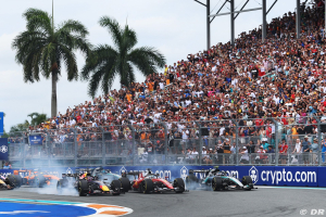 Photo Red Bull assume son pari après le tête-à-queue de Verstappen