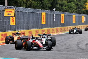 Photo Un cas à part : Leclerc admet être un peu isolé face aux critiques sur la F1 2026
