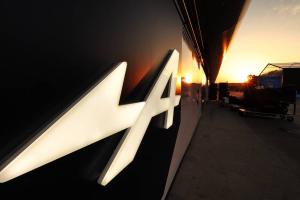 Photo Gucci avec Alpine ? Luca de Meo revient en F1 par la fenêtre...
