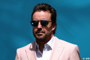 Photo Alonso admet être en 'réflexion' sur son avenir en F1