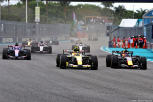 Photo Lawson défend le clan Red Bull face aux accusations de McLaren F1