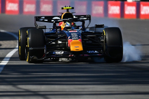 Photo Hadjar et Verstappen malmenés par la Red Bull : Mes pieds se soulevaient des pédales