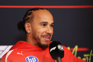 Photo Quand Hamilton tacle Jacques Villeneuve sur le ton de l'humour
