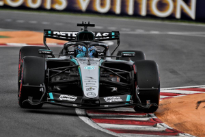 Photo George Russell révèle le pari Mercedes qui a failli lui coûter la pole à Montréal