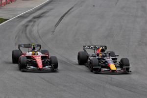 Photo Malgré le spectacle, Hamilton et Verstappen enfoncent encore le pilotage des F1