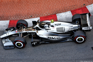 Photo Le PDG de Cadillac F1 admet des performances décevantes de Bottas mais…