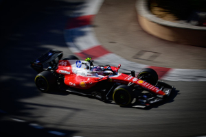 Photo Hamilton rejoint Alonso sur les F1 2026 à Monaco, mais pas pour les mêmes raisons