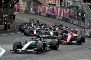 Photo Mercedes F1 prend ses 'responsabilités' dans les difficultés de Russell