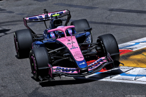 Photo Le processus de vente des parts d'Alpine F1 suspendu par Otro