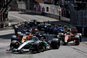 Photo Martin Brundle tranche : les pénalités infligées à Gasly et Russell étaient brutales, mais justifiées