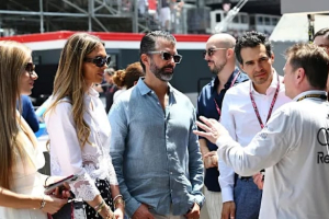 Photo « Ne me pousse pas ! » : Un ancien pilote F1 recadre le garde du corps de Donald Trump Jr à Monaco