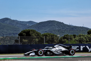 Photo Cadillac F1 est 'plus proche' du peloton que prévu, loin devant Aston Martin