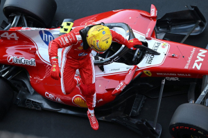 Photo Très anxieux avant les qualifs, Hamilton a quitté le circuit pour se ressourcer