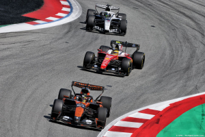 Photo Piastri n'avait 'pas de rythme' à Barcelone, le pilote McLaren F1 pense déjà à la suite