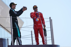 Photo Ferrari - Hamilton, la nouvelle menace : Wolff salue Lewis et met Mercedes F1 en alerte