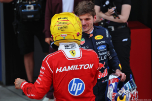 Photo 'Bien joué, Lewis' : Verstappen s'incline devant le réveil de Ferrari