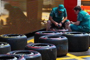 Photo Pirelli va apprendre des gommes plus tendres que prévu cette année
