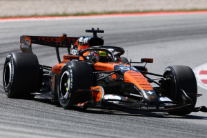 Photo McLaren va tester un aileron arrière inversé au Grand Prix d'Autriche