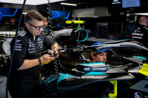 Photo Mercedes dégaine ses premiers correctifs moteur en Autriche
