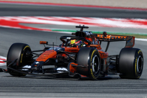 Photo McLaren sort son aileron 'Macarena', mais refuse encore de danser