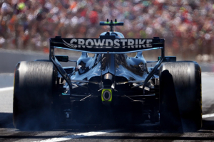 Photo La FIA contraint Mercedes à modifier son diffuseur