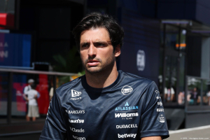 Photo Sainz ne veut pas entendre parler de transferts avant la pause estivale