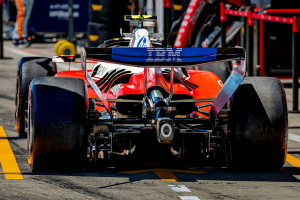 Photo La FIA interdit les ailettes d'échappement typées Ferrari pour 2027