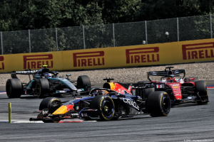 Photo Verstappen se félicite d'une deuxième place 'extrêmement positive' en Autriche